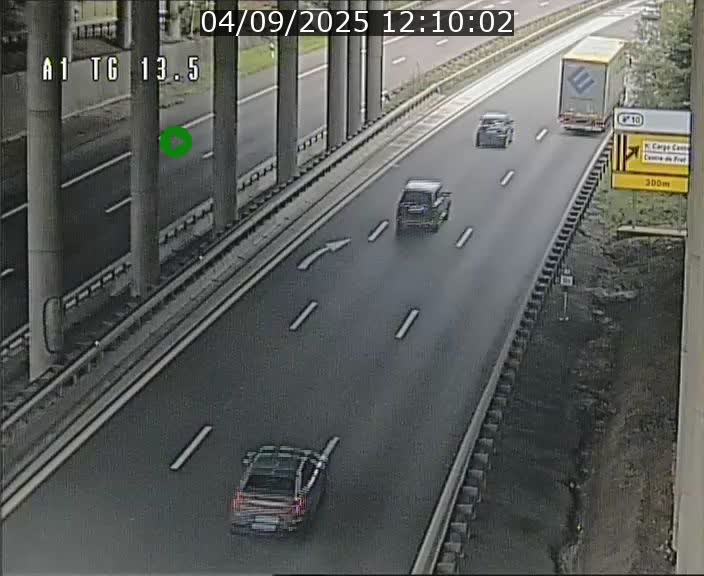 Traffic live webcam Luxembourg Senningen - A1 direction Luxembourg - BK 13.5