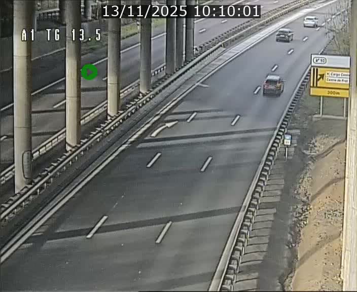 Traffic live webcam Luxembourg Senningen - A1 direction Luxembourg - BK 13.5