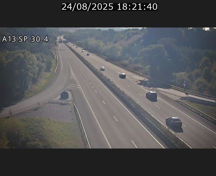Traffic live webcam Luxembourg Altwies - A13 direction Luxembourg-ville - BK 30.4