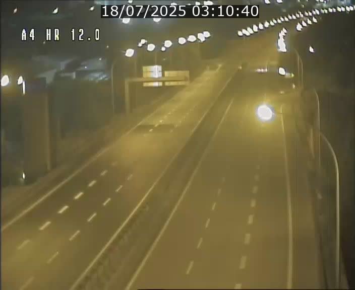 Traffic live webcam Luxembourg Jonction Foetz - A4 - BK 12.0 - direction Esch sur Alzette