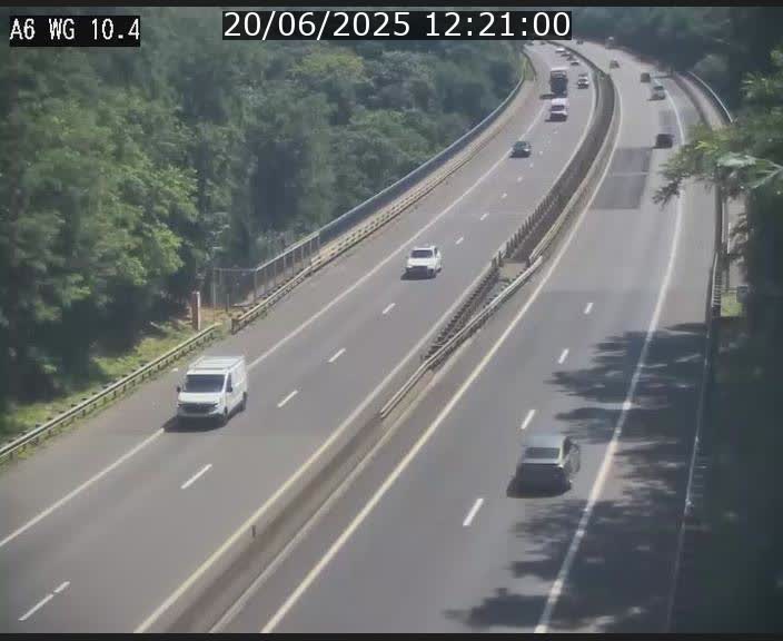 Traffic live webcam Luxembourg Mamer - A6 - BK 10.4 - direction Luxembourg/France/Allemagne