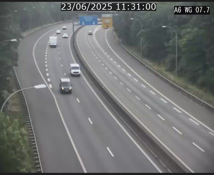 Traffic live webcam Luxembourg - Bridel - A6 - BK 7.7 - direction Belgique