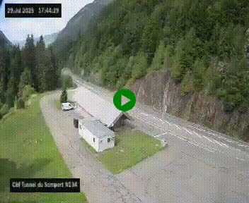 Webcam à l'entrée du tunnel du Somport, côté français, sur la N134, dans les Pyrénées, en direction de l'Espagne, à 1116 mètres d'altitude