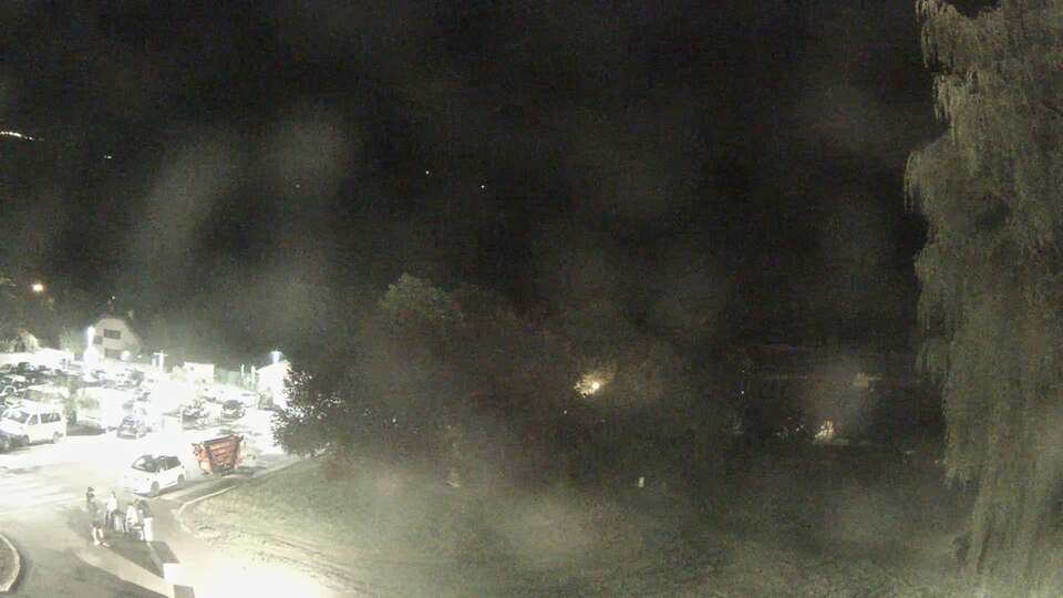 Webcam au niveau de la mairie du village du Bourg d'Oisans, aux pieds de l'Alpe d'Huez et aux portes du parc des Écrins