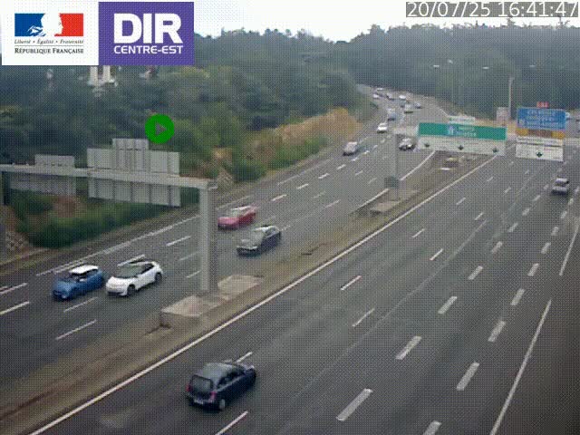 Caméra de circulation routière sur le boulevard périphérique Laurent Bonnevay de Lyon (D383) à hauteur de Bron, avant la jonction avec l'A43. Vue orientée vers l'échangeur