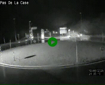 Webcam sur la N22 au niveau du poste frontière entre la France et Andorre à proximité de Pas de la Case à plus de 2000 mètres d'altitude