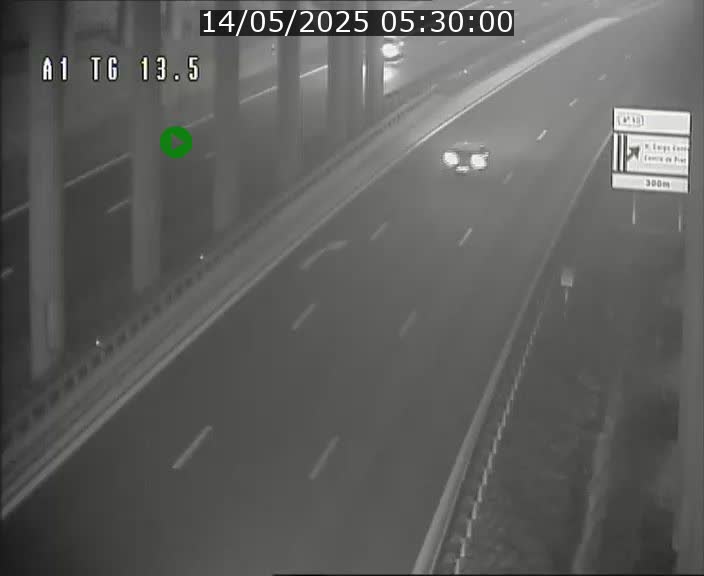 Traffic live webcam Luxembourg Senningen - A1 direction Luxembourg - BK 13.5