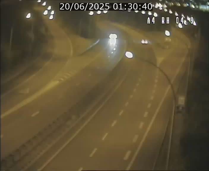 Traffic live webcam Luxembourg Leudelange - A4 - BK 4.9 - direction Luxembourg