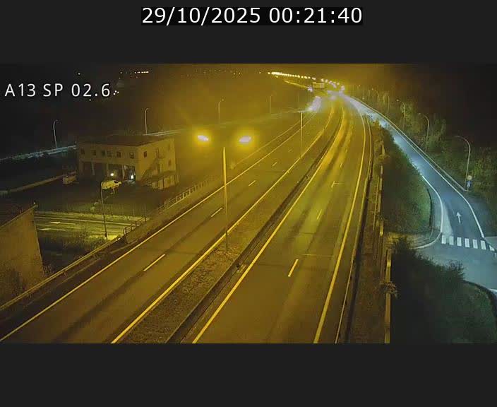 Traffic live webcam Luxembourg Sanem - A13 direction Pétange - BK 2.6
