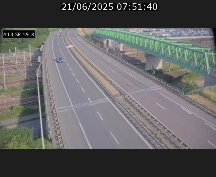 Traffic live webcam Luxembourg Croix de Bettembourg - A13 direction Esch-sur-Alzette - BK 19.8