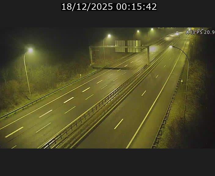 Traffic live webcam Luxembourg Croix de Bettembourg, rond-point d'Hellange - A13 direction Allemagne - BK 20.9