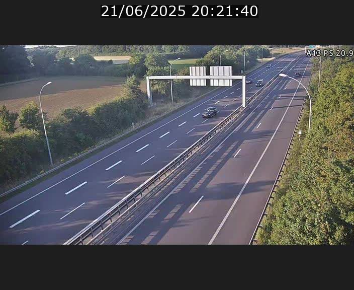 Traffic live webcam Luxembourg Croix de Bettembourg, rond-point d'Hellange - A13 direction Allemagne - BK 20.9