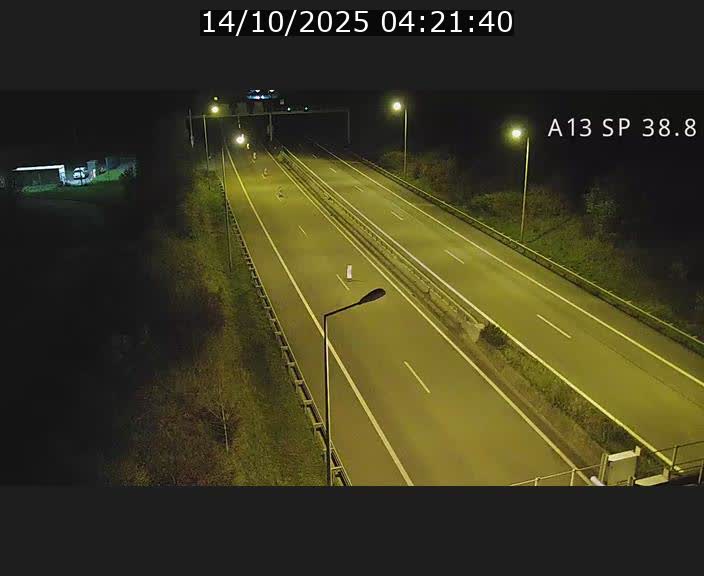 Webcam autoroute A13 à l'entrée ouest du tunnel Markusbierg à Schengen. Vue orientée vers le tunnel et l'Allemagne