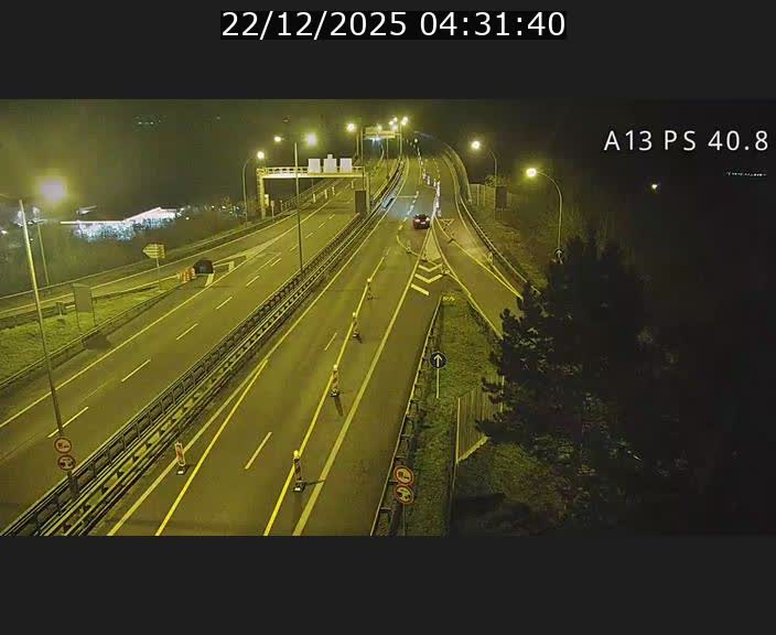 Webcam autoroute A13 à la sortie est du tunnel Markusbierg à Schengen. Vue sur le pont de la Moselle, vers l'Allemagne