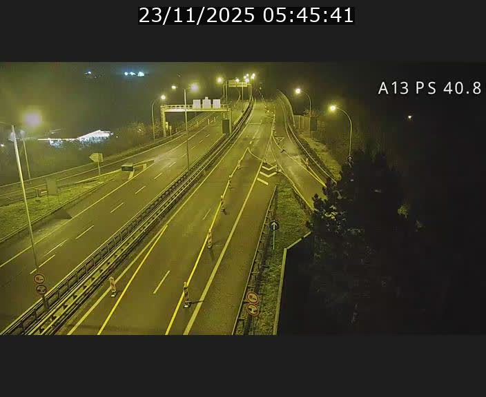 Webcam autoroute A13 à la sortie est du tunnel Markusbierg à Schengen. Vue sur le pont de la Moselle, vers l'Allemagne