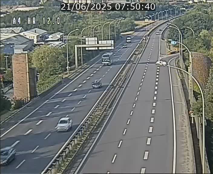 Traffic live webcam Luxembourg Jonction Foetz - A4 - BK 12.0 - direction Esch sur Alzette