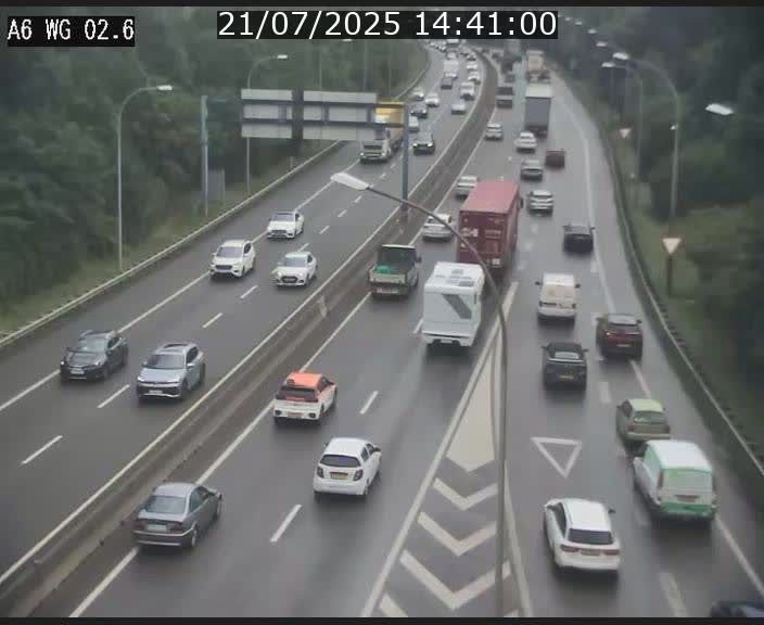 Traffic live webcam Luxembourg Croix de Cessange - A6 - BK 2.6 - direction France/Allemagne