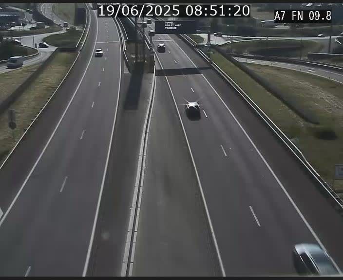 Caméra trafic Luxembourg - A7, Tunnel Gousselerbierg, sortie sud, direction rond-point Lorentzweiler (BK 9.9)
