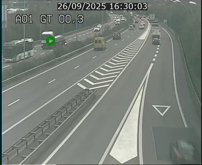 Traffic live webcam Luxembourg Croix de Gasperich - A1 direction Kirchberg - BK 0.3