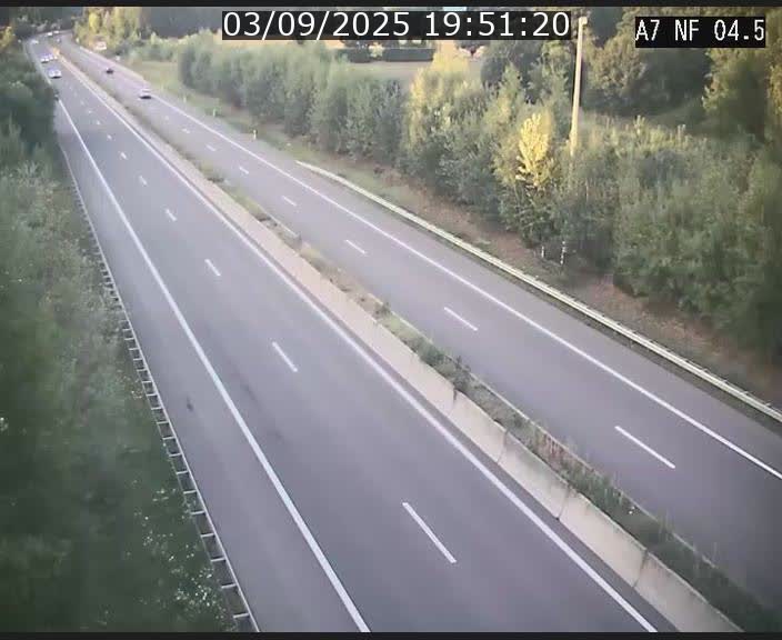 Caméra autoroute Luxembourg A7 - Passage à gibier Rëngelbour - direction Tunnel Grouft