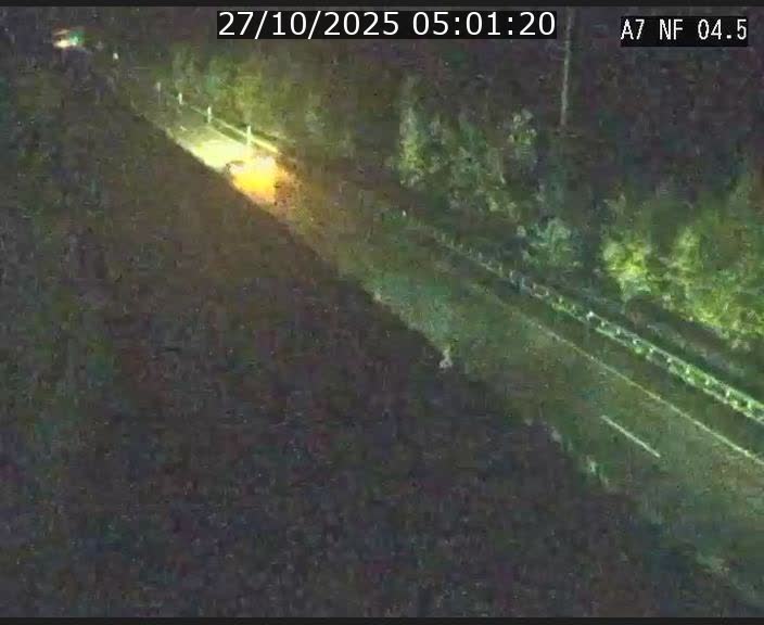 Caméra autoroute Luxembourg A7 - Passage à gibier Rëngelbour - direction Tunnel Grouft