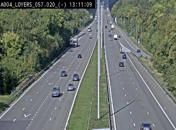 Webcam E411 au niveau du viaduc de Beez à Loyers, entre Champion et Warissoulx. Vue orientée vers Bruxelles