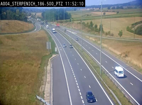 Webcam E411 à Sterpenich en Belgique près de la frontière du Luxembourg. Vue orientée vers Bruxelles