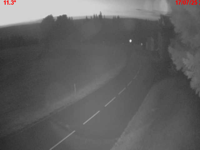 Webcam en haut du col du Ballon d'Alsace sur la D465 à 1075 mètres d'altitude dans les Vosges