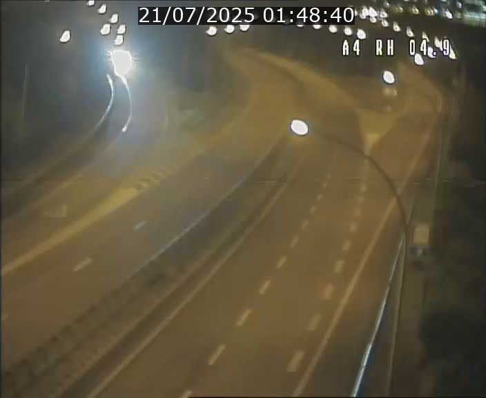 Traffic live webcam Luxembourg Leudelange - A4 - BK 4.9 - direction Luxembourg