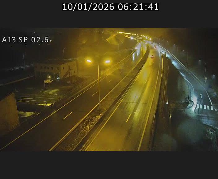 Traffic live webcam Luxembourg Sanem - A13 direction Pétange - BK 2.6