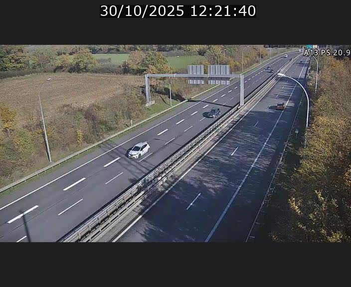Traffic live webcam Luxembourg Croix de Bettembourg, rond-point d'Hellange - A13 direction Allemagne - BK 20.9