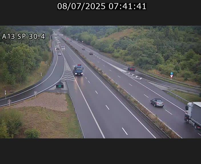 Traffic live webcam Luxembourg Altwies - A13 direction Luxembourg-ville - BK 30.4