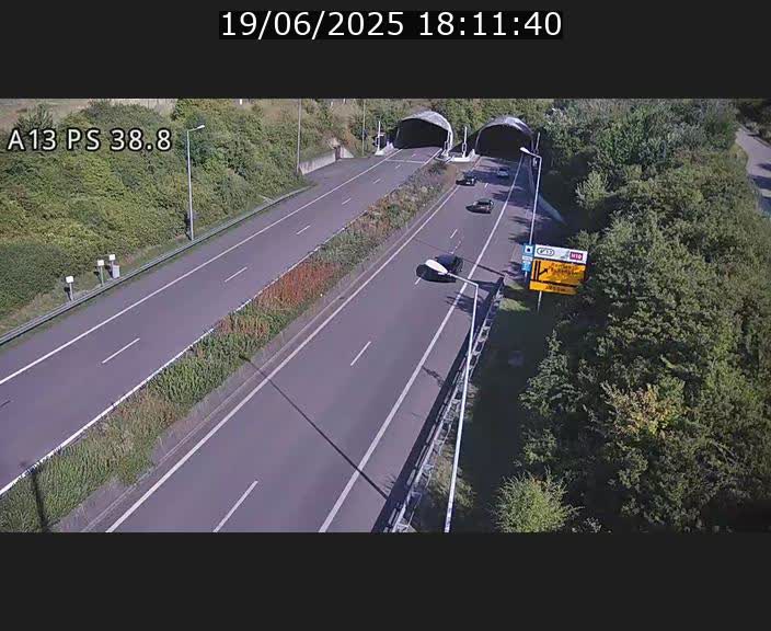 Webcam autoroute A13 à l'entrée ouest du tunnel Markusbierg à Schengen. Vue orientée vers Mondorf-les-Bains