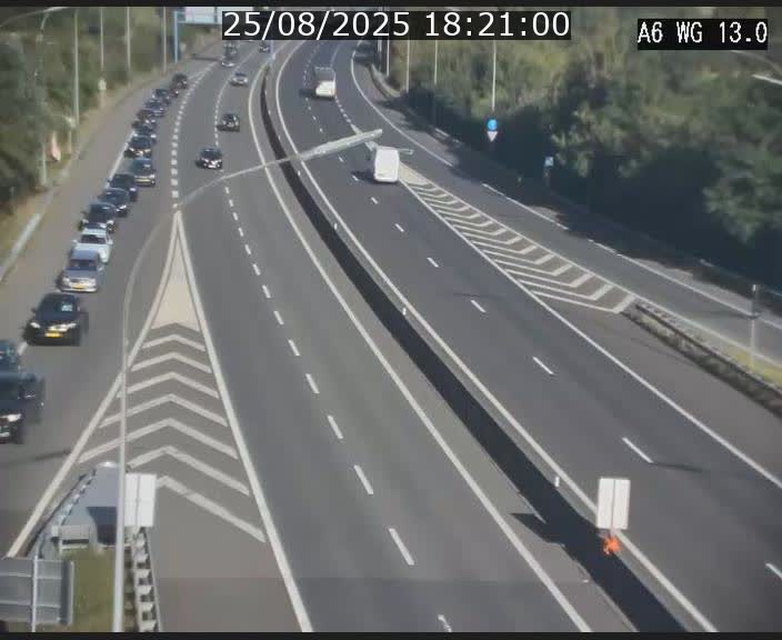 Traffic live webcam Luxembourg Mamer - A6 - BK 13 - direction Luxembourg/France/Allemagne