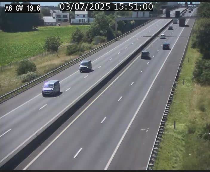 Traffic live webcam Luxembourg - Steinfort - A6 - BK 19.6 - direction Belgique