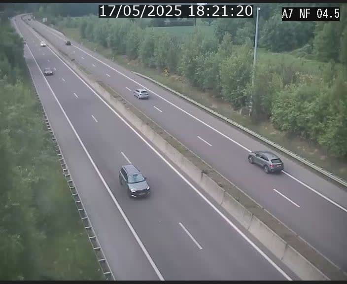 Caméra autoroute Luxembourg A7 - Passage à gibier Rëngelbour - direction Tunnel Grouft