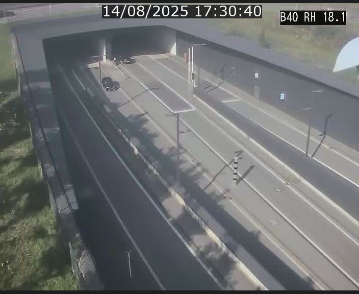 Webcam sur la route de contournement d'Esch-Belval avant le tunnel Central Gate au niveau de la porte de France et du radar fixe