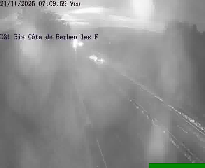 Webcam de surveillance sur D31bis (France) à Behren-lès-Forbach, cadrée vers Sarreguemines, proposant une information routière utile aux déplacements quotidiens.