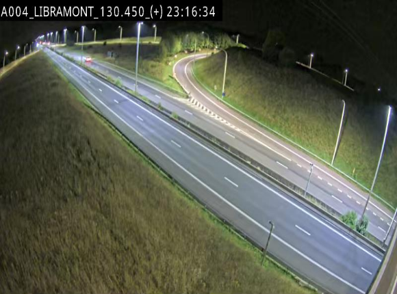 Webcam à Libramont sur l'E411 à la jonction avec la N89 menant vers Bouillon et la France. Vue orientée vers Arlon