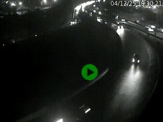 Caméra autoroute à la jonction entre l'A7 et la D301 (Boulevard urbain Sud de Lyon) à Feyzin, au sud de Lyon. Vue orientée vers Mions