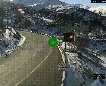 Webcam au carrefour de la croisade, à la jonction entre la N22 et la N320, avant le poste de douane franco-andorrane. Webcam à 1790 mètres d'altitude