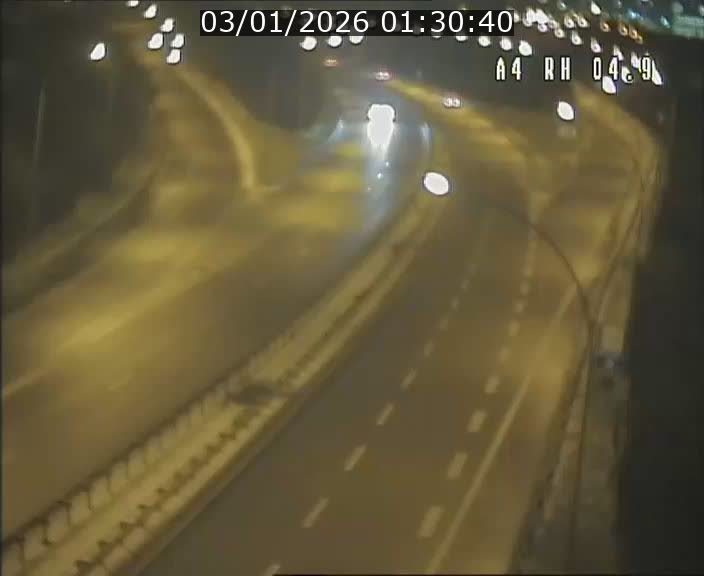 Traffic live webcam Luxembourg Leudelange - A4 - BK 4.9 - direction Luxembourg