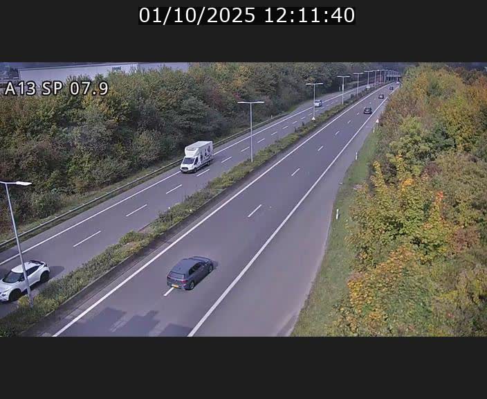 Traffic live webcam Luxembourg Jonction Lankelz - A13 direction Pétange - BK 7.9