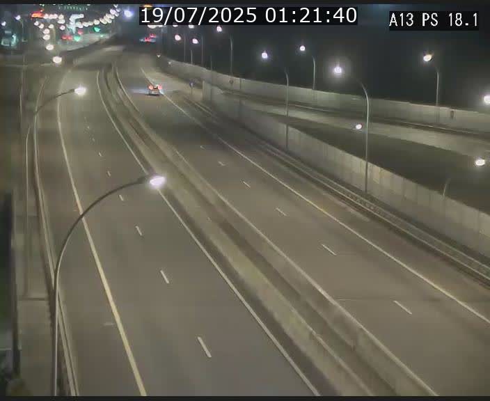 Traffic live webcam Luxembourg Dudelange - A13 direction Croix de Bettembourg - BK 18.1
