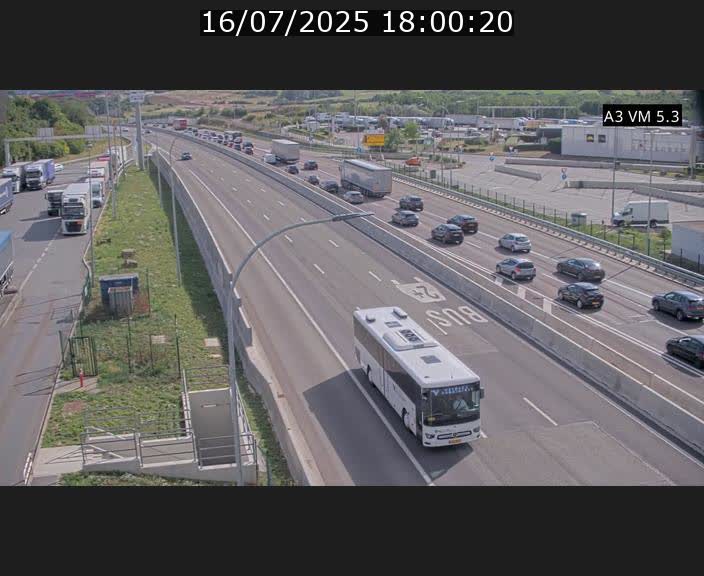 Traffic live webcam Luxembourg Aire de Berchem - A3 - BK 5 - direction France