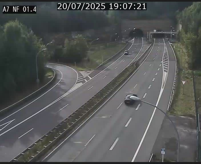 Caméra autoroute Luxembourg A7 - Echangeur Waldhaff - direction Tunnel Stafelter