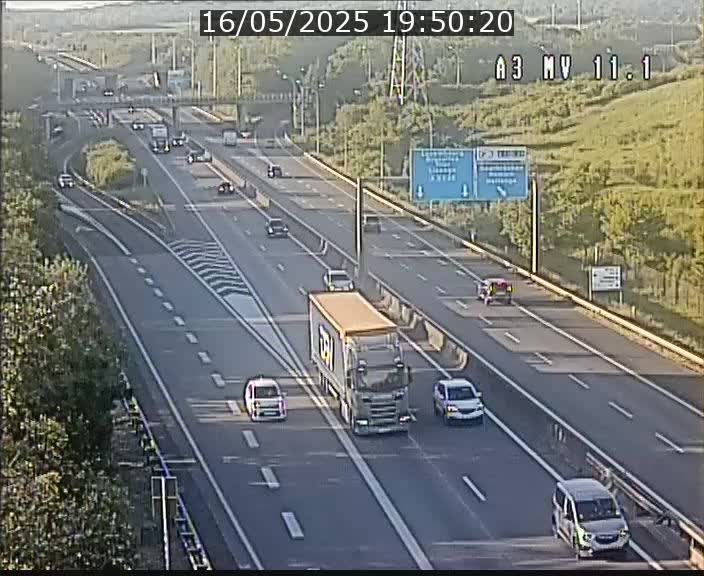 Traffic live webcam Luxembourg Croix de Bettembourg A3 - BK 11.1 - direction Luxembourg-ville