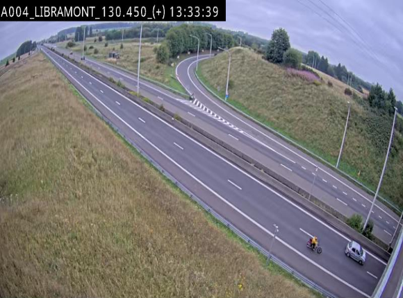 Webcam à Libramont sur l'E411 à la jonction avec la N89 menant vers Bouillon et la France. Vue orientée vers Arlon