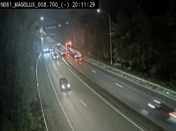 Webcam sur la N81 (E411) à hauteur de la jonction avec la N883. Vue orientée vers Arlon