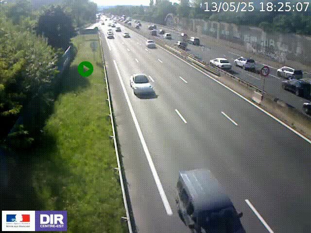 Webcam à Bron sur l'A43 à la jonction avec le boulevard périphérique de Lyon (D383). Vue orientée vers Lyon